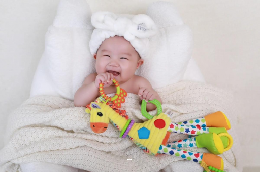 临沂宝宝为什么会吐奶