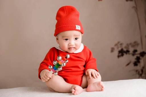 临沂六个月宝宝总是摇头